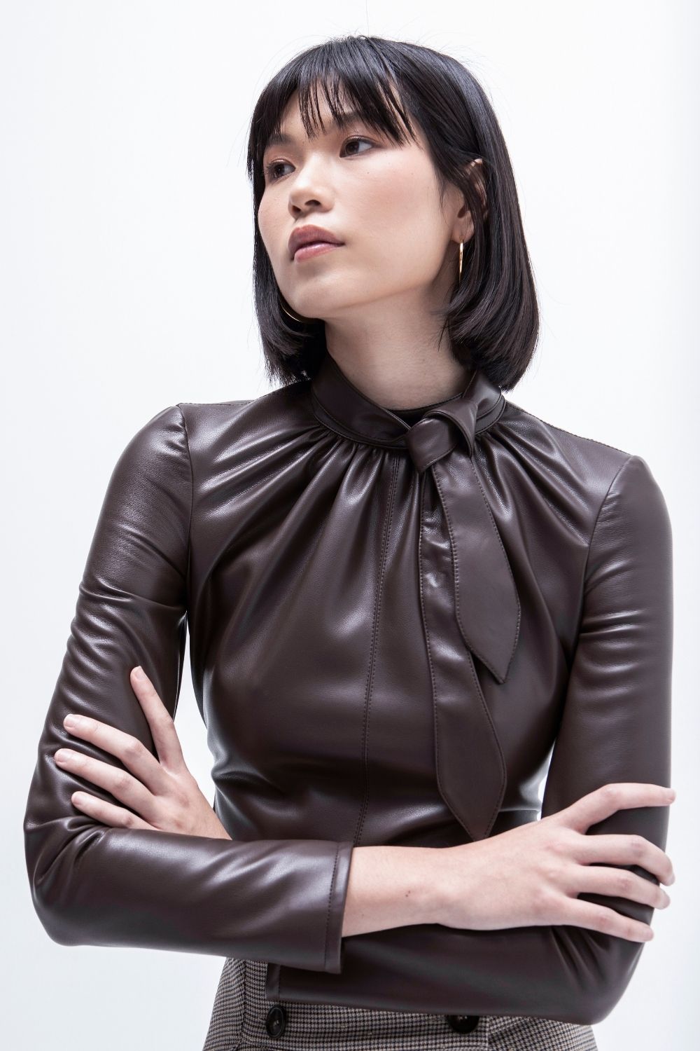 BLUSA LAZO ECOPIEL PISOLO MARRON