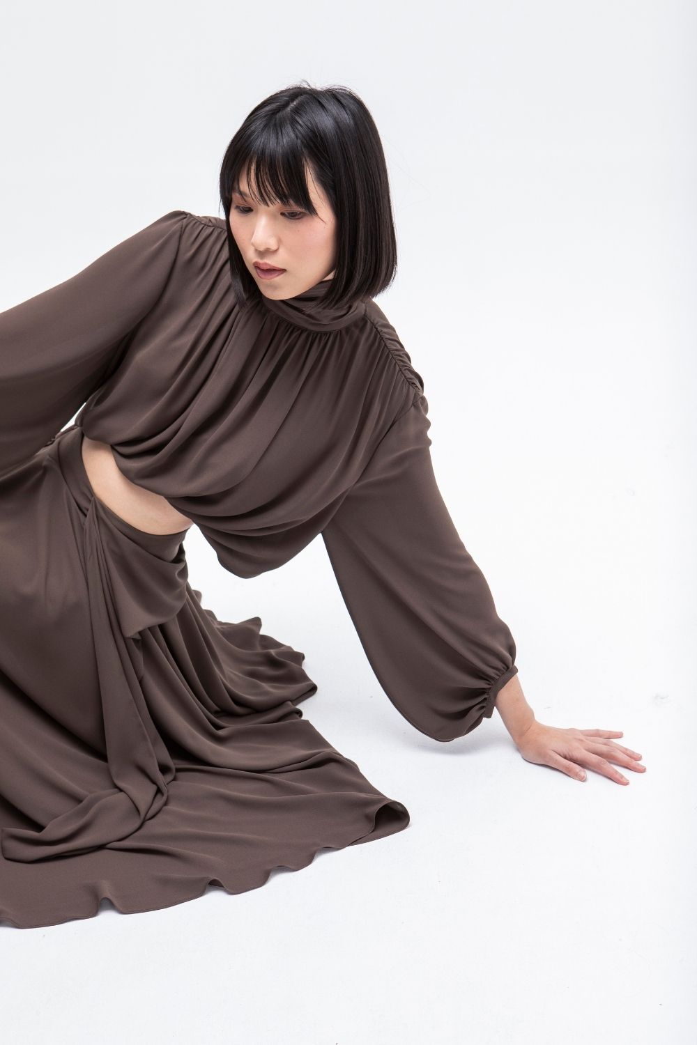 BLUSA ABULLONADA NOIR BROWN