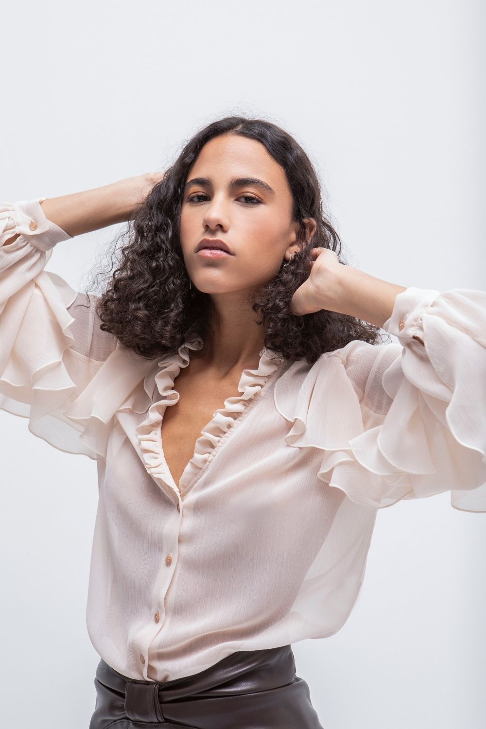 BLUSA VOLANTES CAPRI NUDE