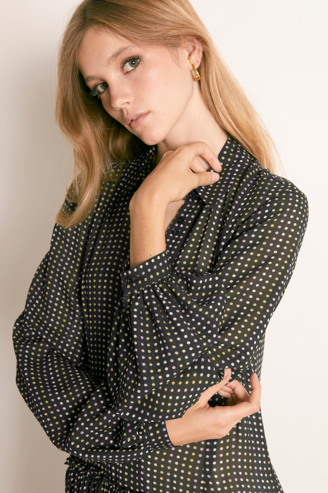 MAXI VESTIDO GEORGETTE LUNARES NEGRO