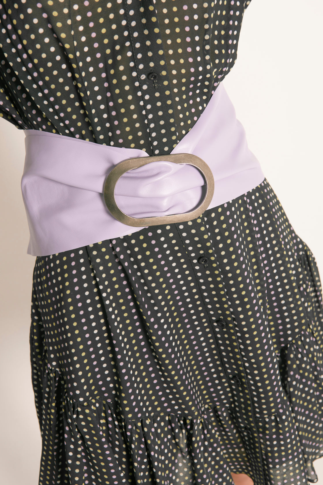 VESTIDO CORTO GEORGETTE LUNARES NEGRO