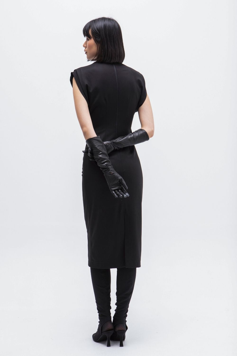 VESTIDO MIDI HOMBRERAS VANZ NEGRO