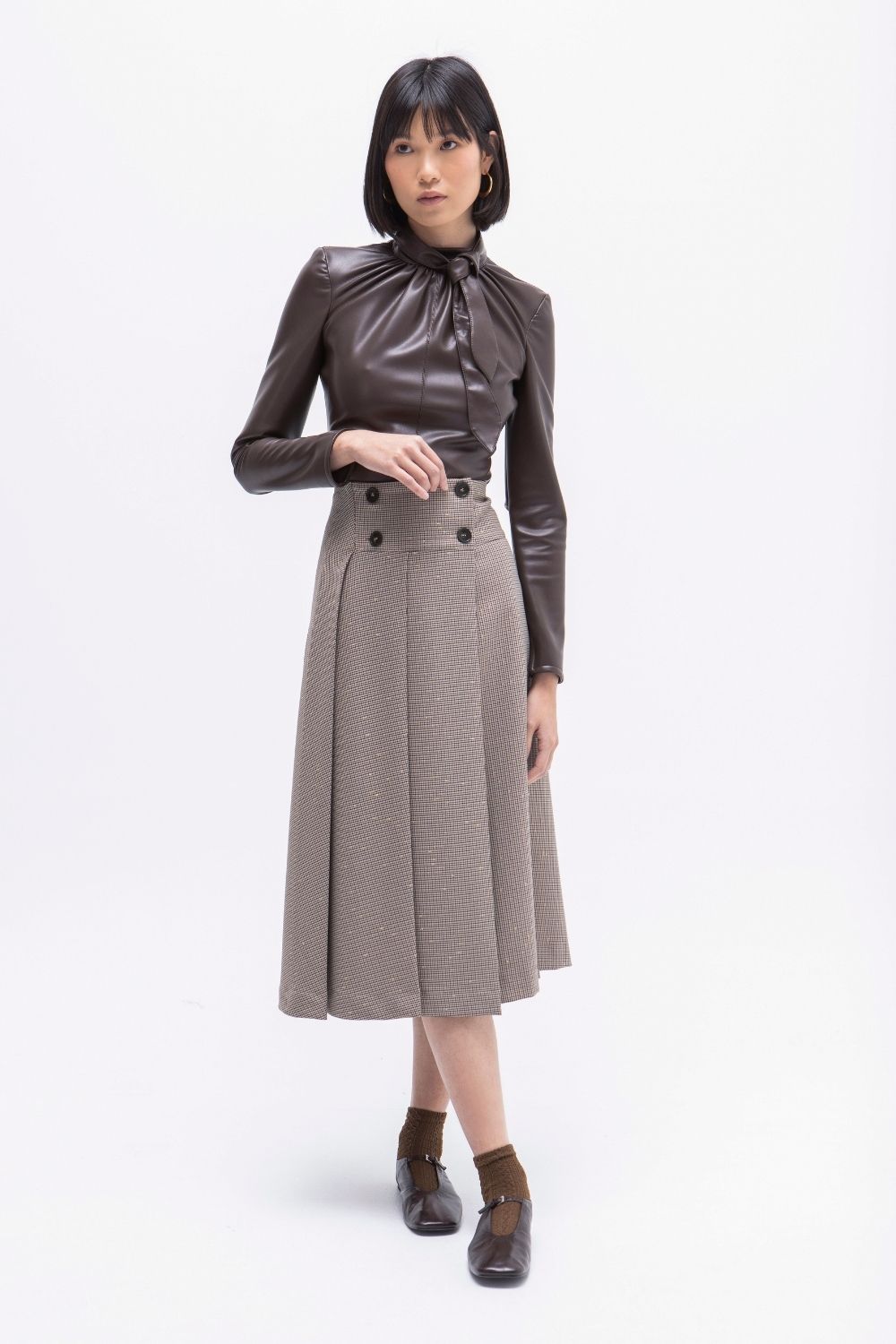 BLUSA LAZO ECOPIEL PISOLO MARRON