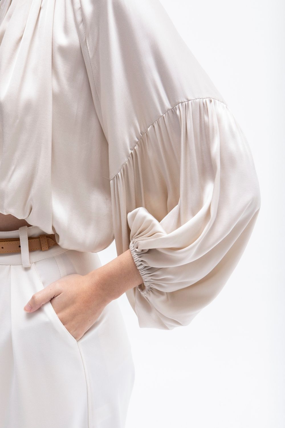 BLUSA MANGAS VOLUMEN ELSA BEIGE