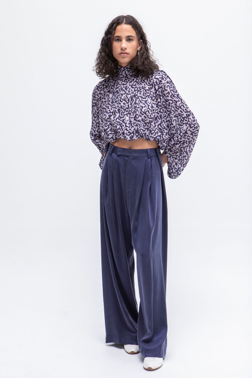 BLUSA ABULLONADA LOTUS