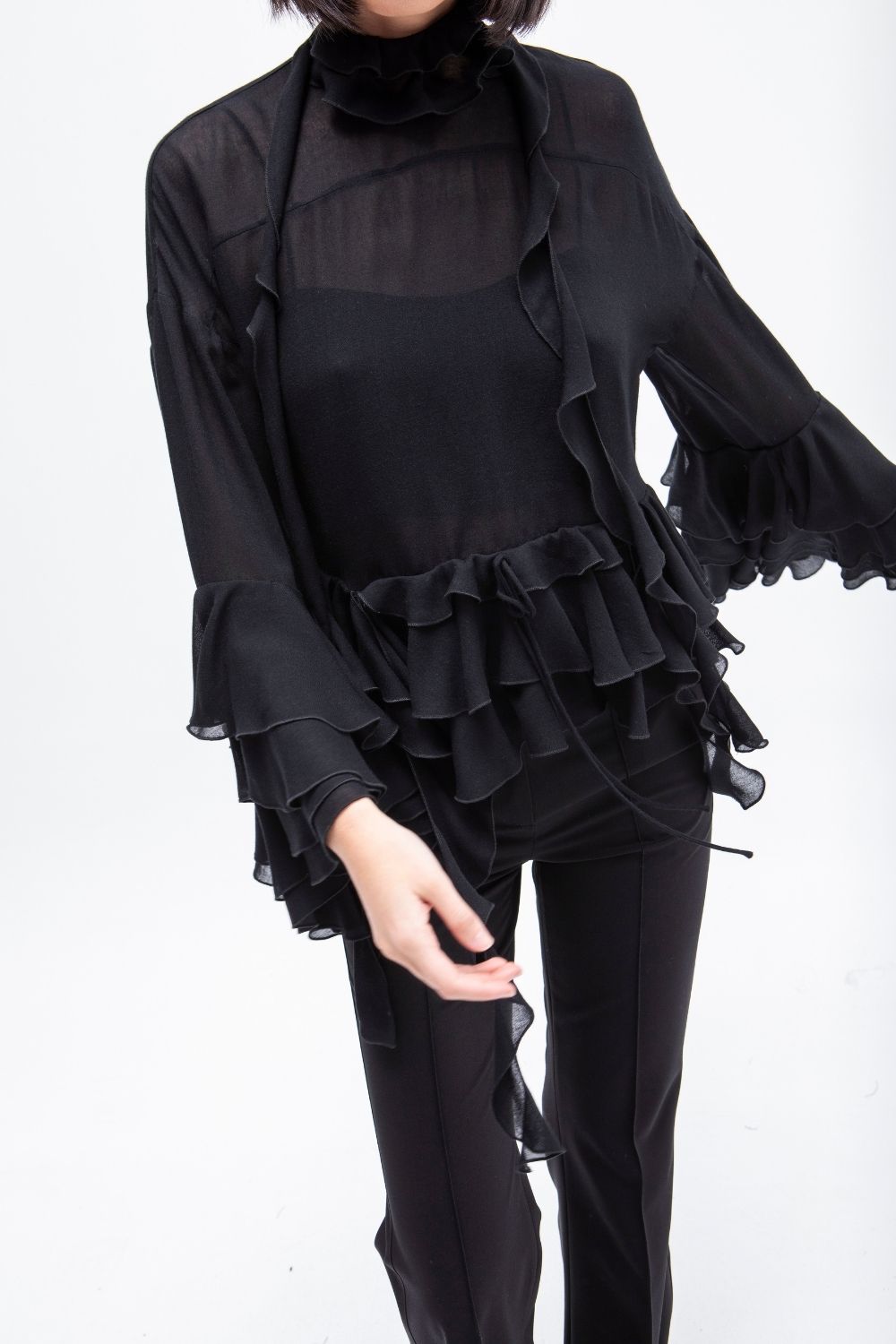 BLUSA VOLANTES GVL NEGRO